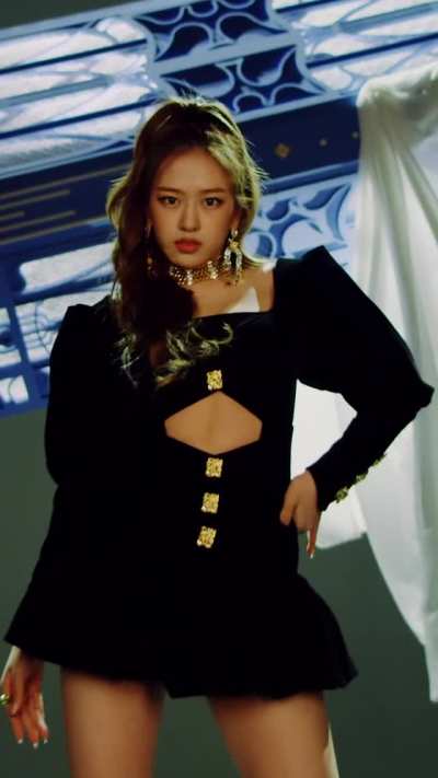 IVE - Yujin