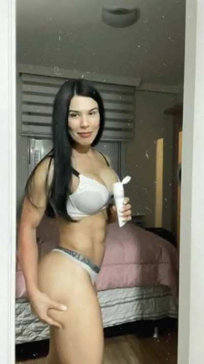 She&rsquo;s hot