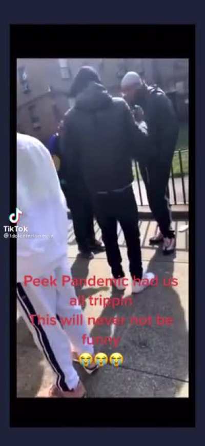 this shit had me rolling💀start yall day with a laugh