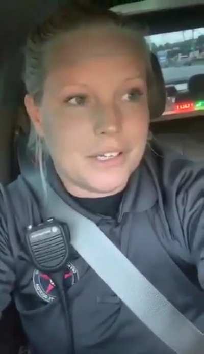 Fragile cop has mental break down over waiting for McDonald&rsquo;s