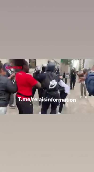 &eth;&laquo;&eth;&middot; France   A 21-year-old Hijab clad woman was arrested in Nanterre during the march for Nahel, was accused by a police officer of throwing stones at police.
