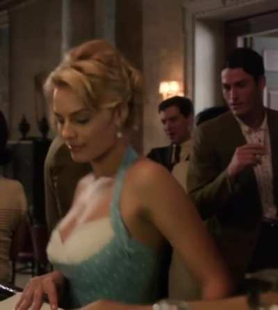 Margot Robbie - Pan Am - s01e13 (1)