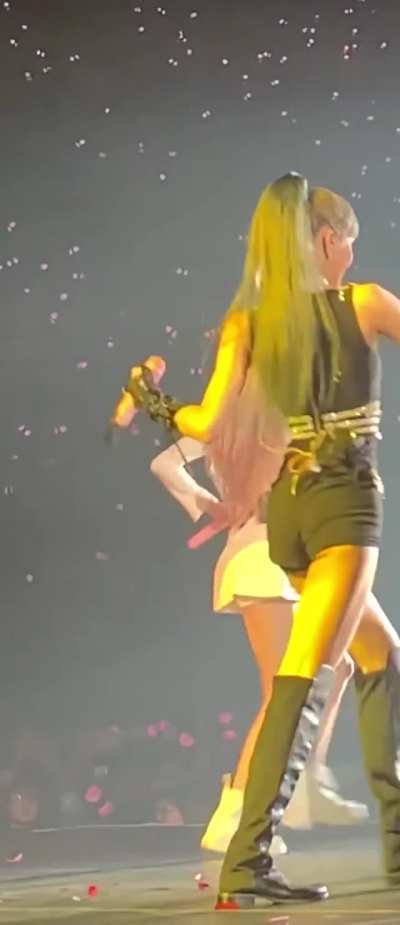 Blackpink - Lisa