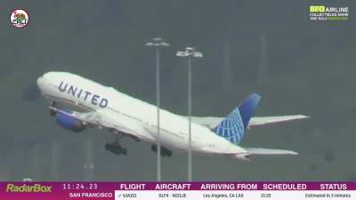 Tire falls off United 777 during departure at SFO