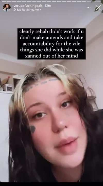 📚