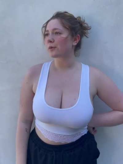 Emma Kenney (Debbie from Shameless)