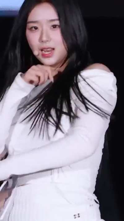 tripleS - Chaeyeon