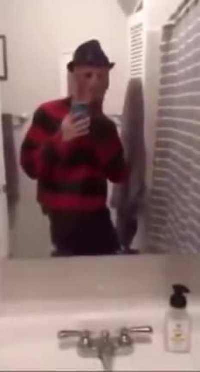 Shower Scare Prank!