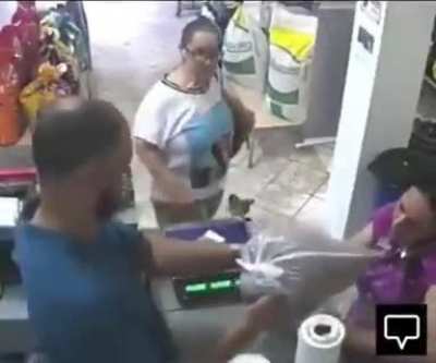 Thief caught stealing in broad daylight