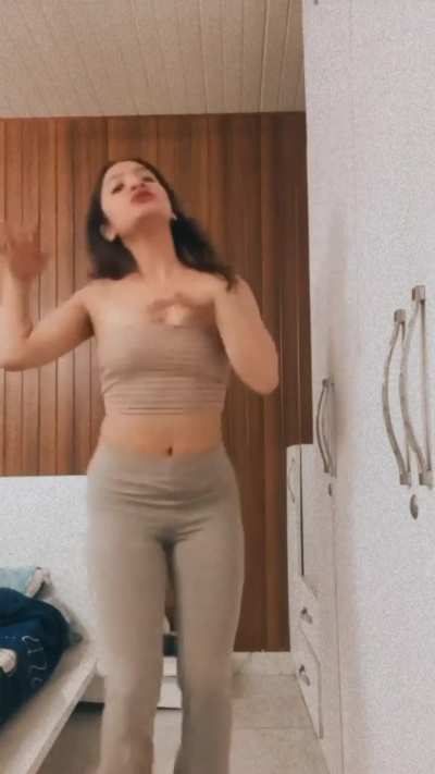 Shaifali 🥵