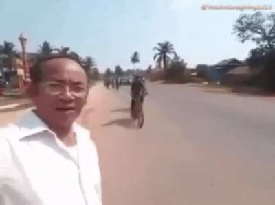 Oh, look, a bike race
