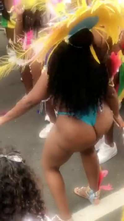 Carnaval Goddess Brianna Amor