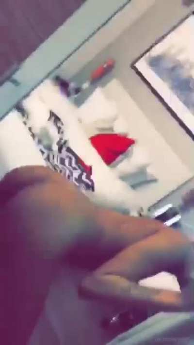 😮