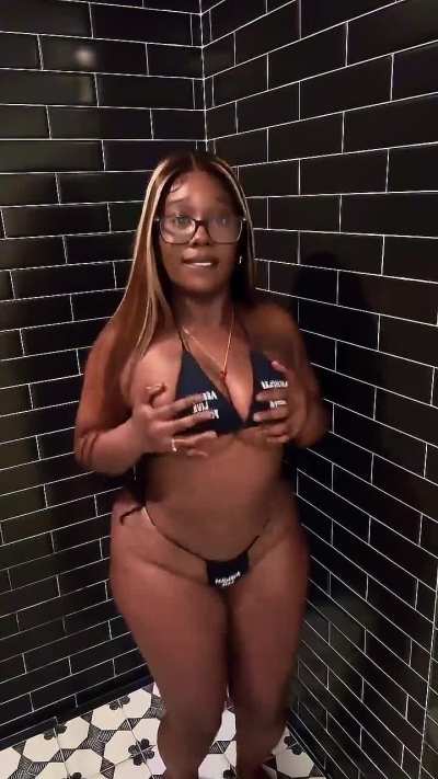 Tj😍👀