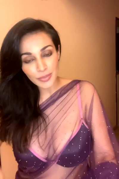 mom is ready to attend party