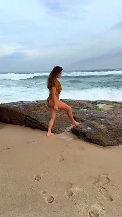 Fl&aacute;via Alessandra