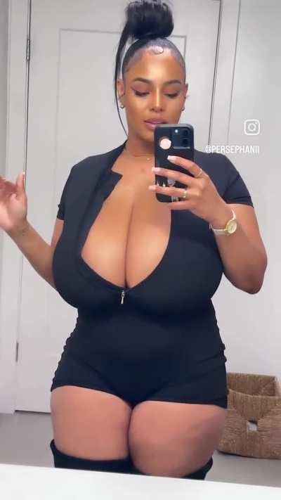 👑