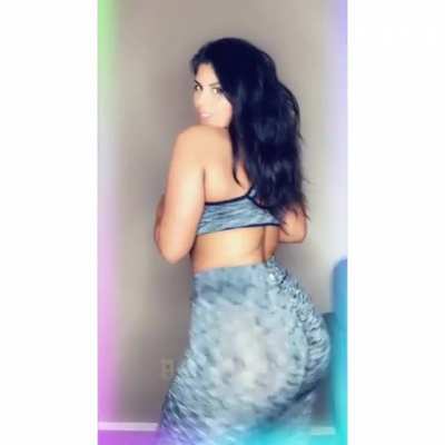 God. Hope her patreon is this hot 🥵