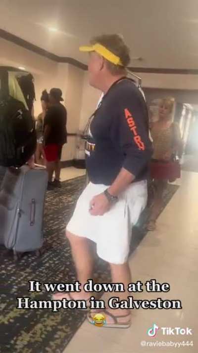 Don&rsquo;t insult this guys mom