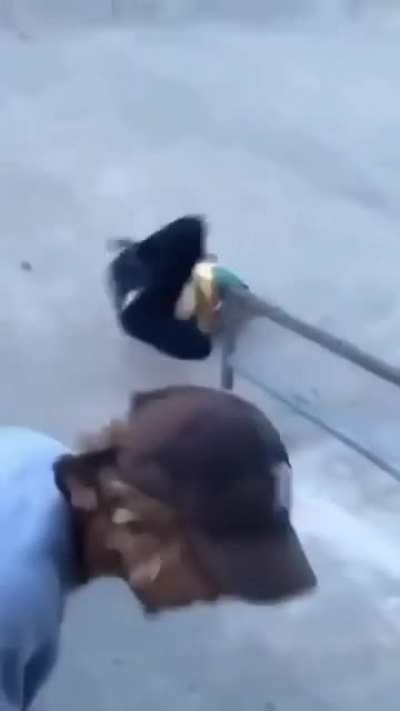 Failing his skate trick