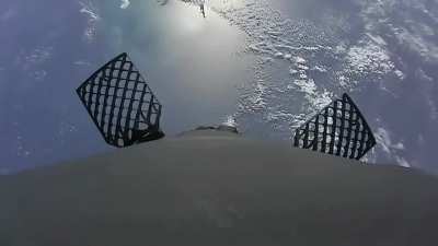 In case you missed it, here's a SpaceX Falcon 9 hurtling to orbit with the stage 1 coming back in 90 seconds as seen from the onboard camera

