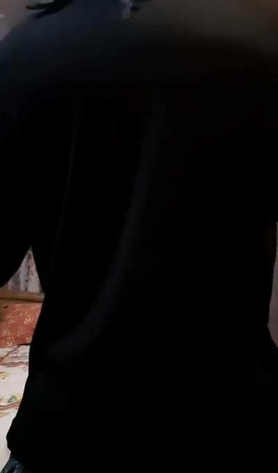 My type, is man who gets hard because of a twerking ass