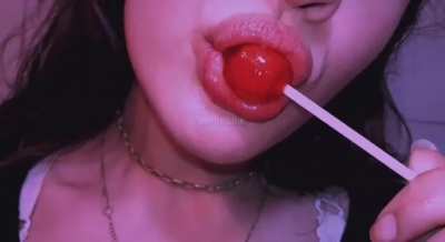 &hearts;❤Touching my throat and my uvula with a lollipop❤&hearts;