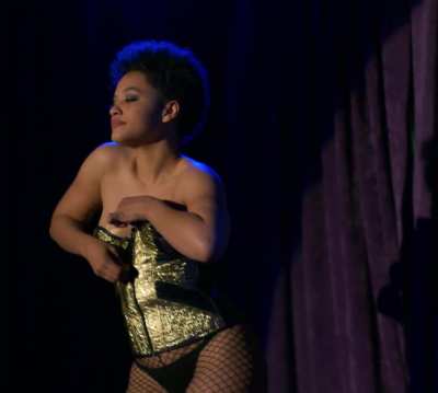 Kiersey Clemons in Easy
