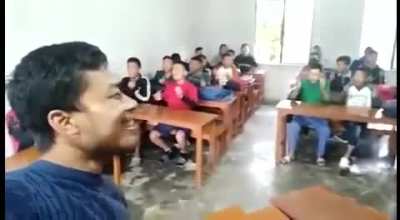When the teacher himself was a backbencher 😂😂