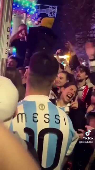 Argentinians on a sesh tonight in Dublin
