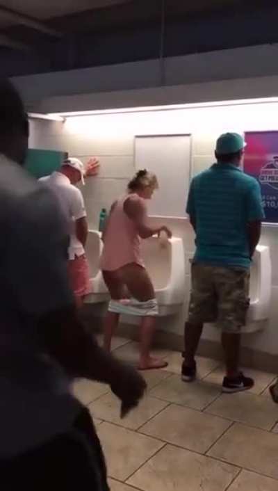 She set the beer down in the splash zone, that&rsquo;s a rookie mistake.