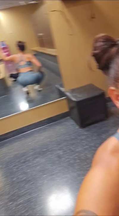 Har du n&aring;gon g&aring;ng varit med en tr&auml;nad MILF?