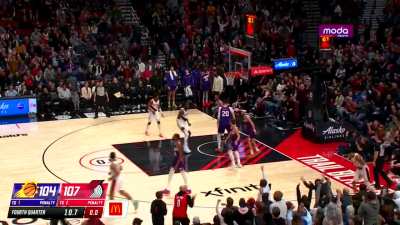 [Highlight] Anfernee Simons with the dagger against Phoenix!