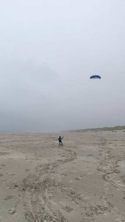 My kite people need me [OC]