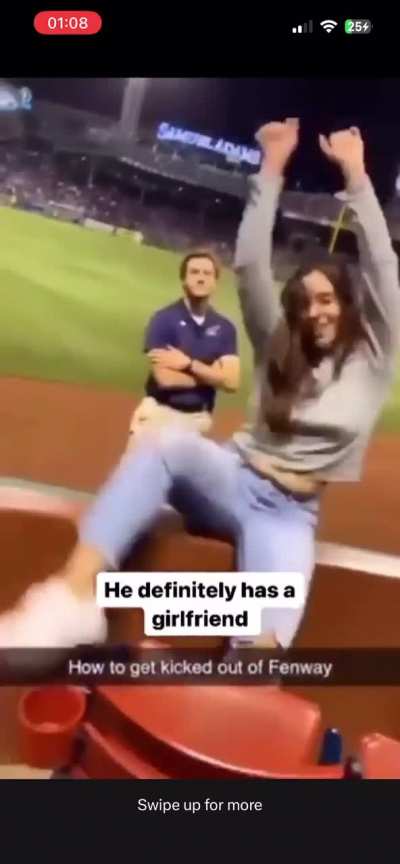 Dance wasn&rsquo;t even that good tbh🙅&zwj;♂️