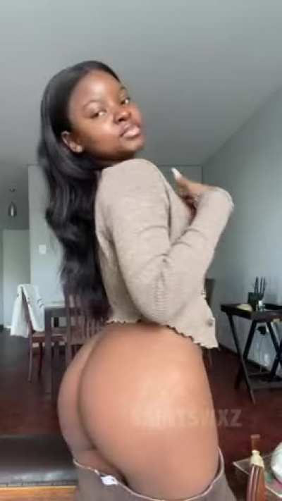 I&rsquo;m only 4&rsquo;10, do you think you could fit inside me?