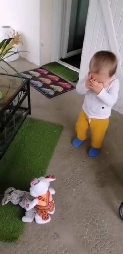 The very first time Billy's new rabbit meets his old rabbit