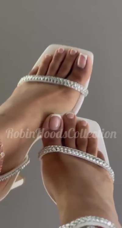 Pretty Ethiopian French tip toes heel removal 