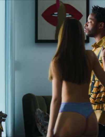 [Topless] Isabel Harder Pargana in Amazon Prime german series Love Addicts (2022)