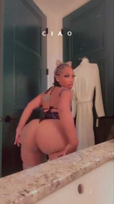 Emary Chanel 🍑