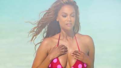 Tyra Banks Intimate 2019