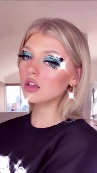 🦋