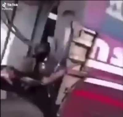 Ayo