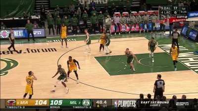 [Highlight] Jrue Holiday with the clutch fast break layup (andylui8)