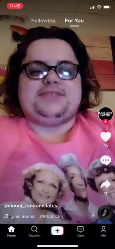 titties 🤣🤣🤣🤣🤣