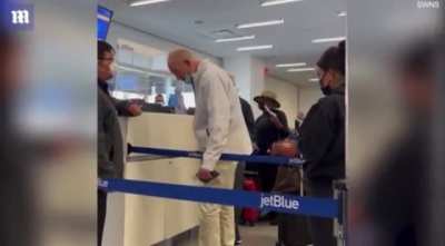 Former Fox News host Bill O&rsquo;Reilly threatened a JetBlue employee at JFK Airport after his flight to Turks &amp;amp; Caicos was delayed: &ldquo;You f*cking scumbag! You&rsquo;re gonna lose your job!&rdquo;