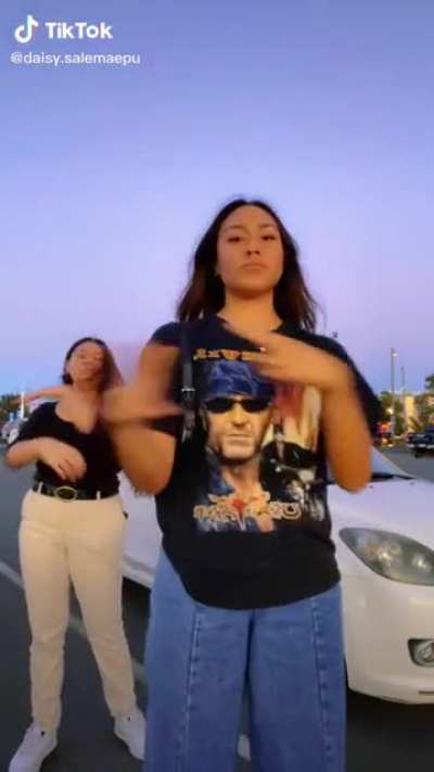 there was a chick with glasses sucking black dick surely someone still has the vid looks exactly like her 🥰