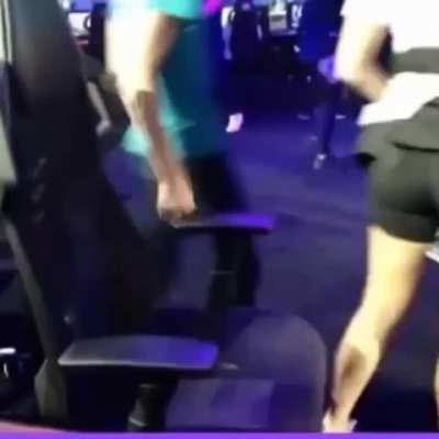 🍑🍑