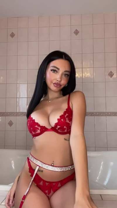 My boobs aren't the biggest, but they're so damn sexy link in the comments