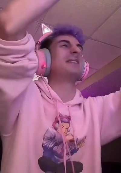 What is this person saying? On TikTok live